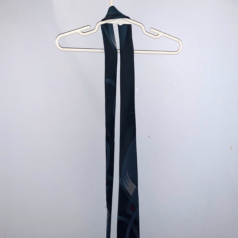 Black, blue, maroon, white tie-size small 3.75ft                   ~Brand:Surrey